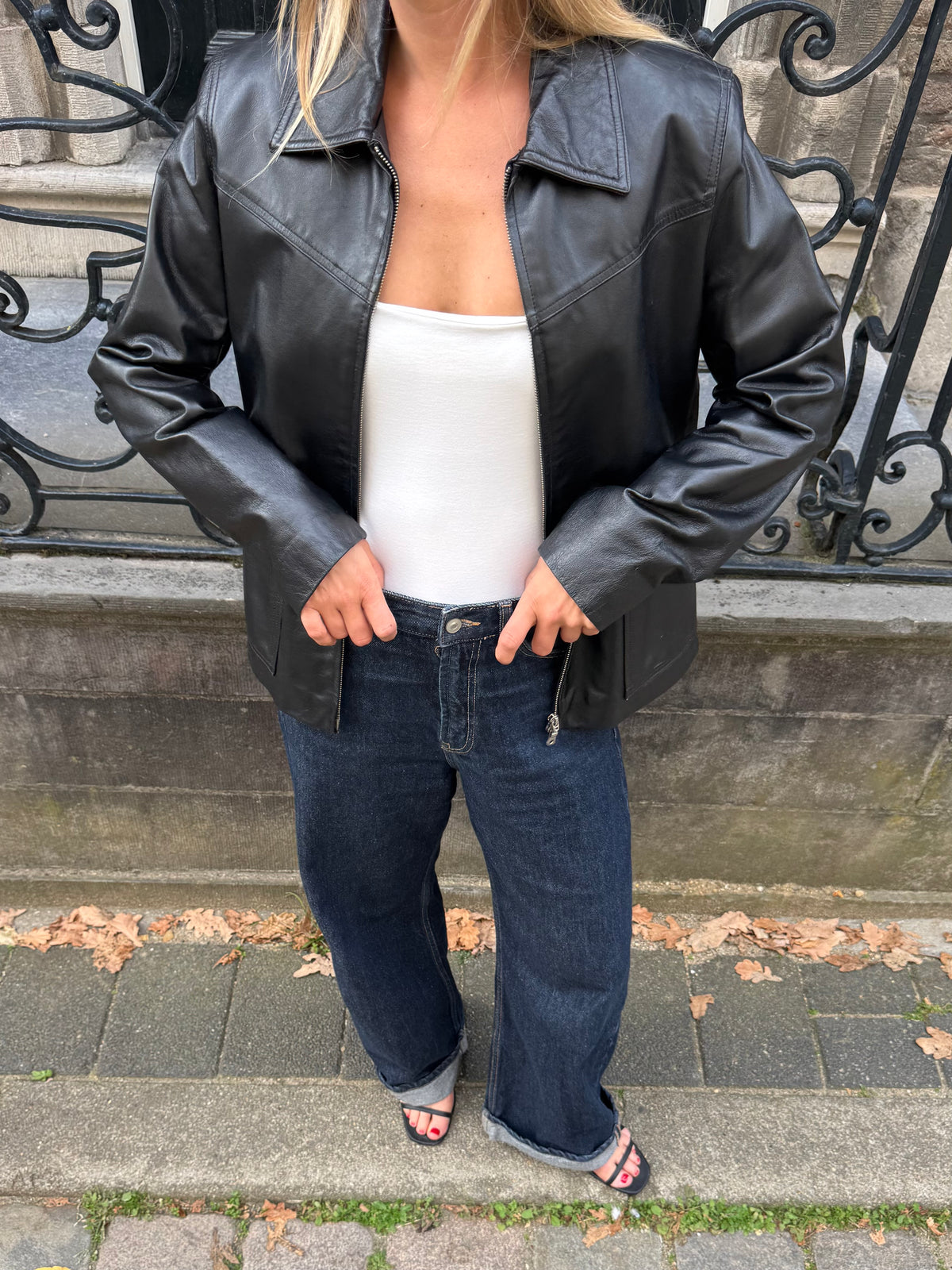 Black Fitted Vintage Leather Jacket