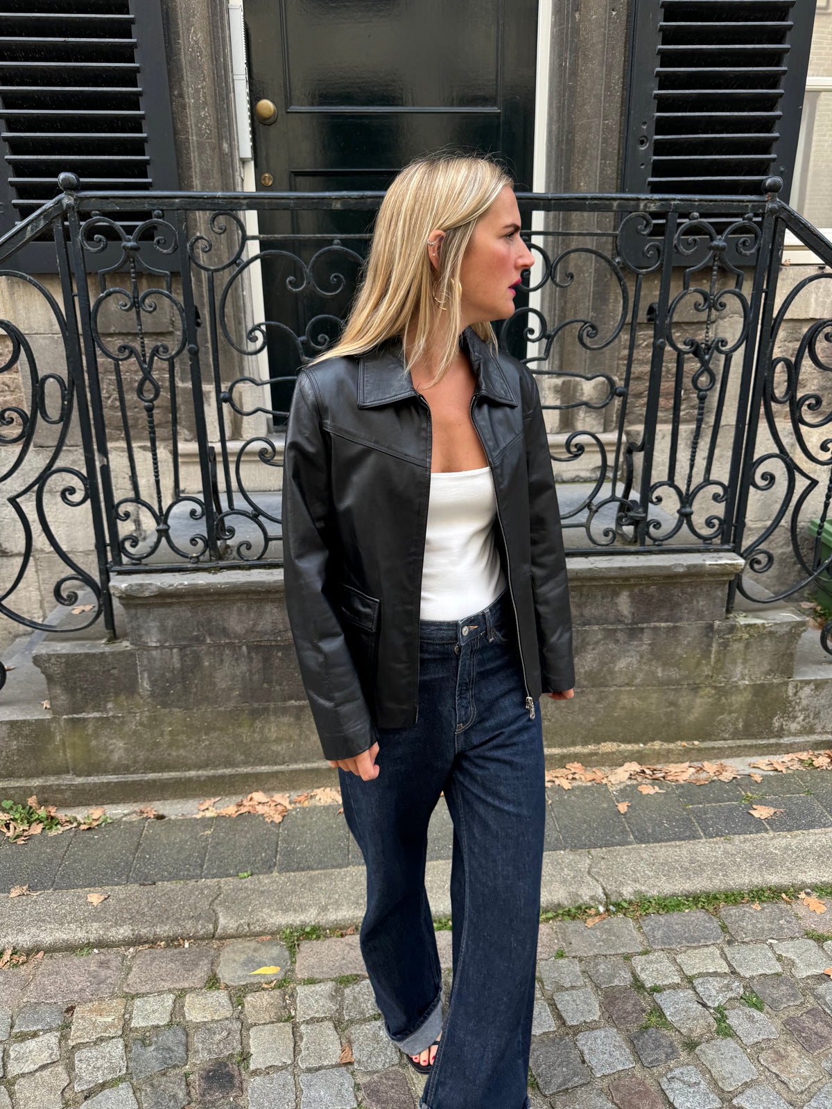 Black Fitted Vintage Leather Jacket
