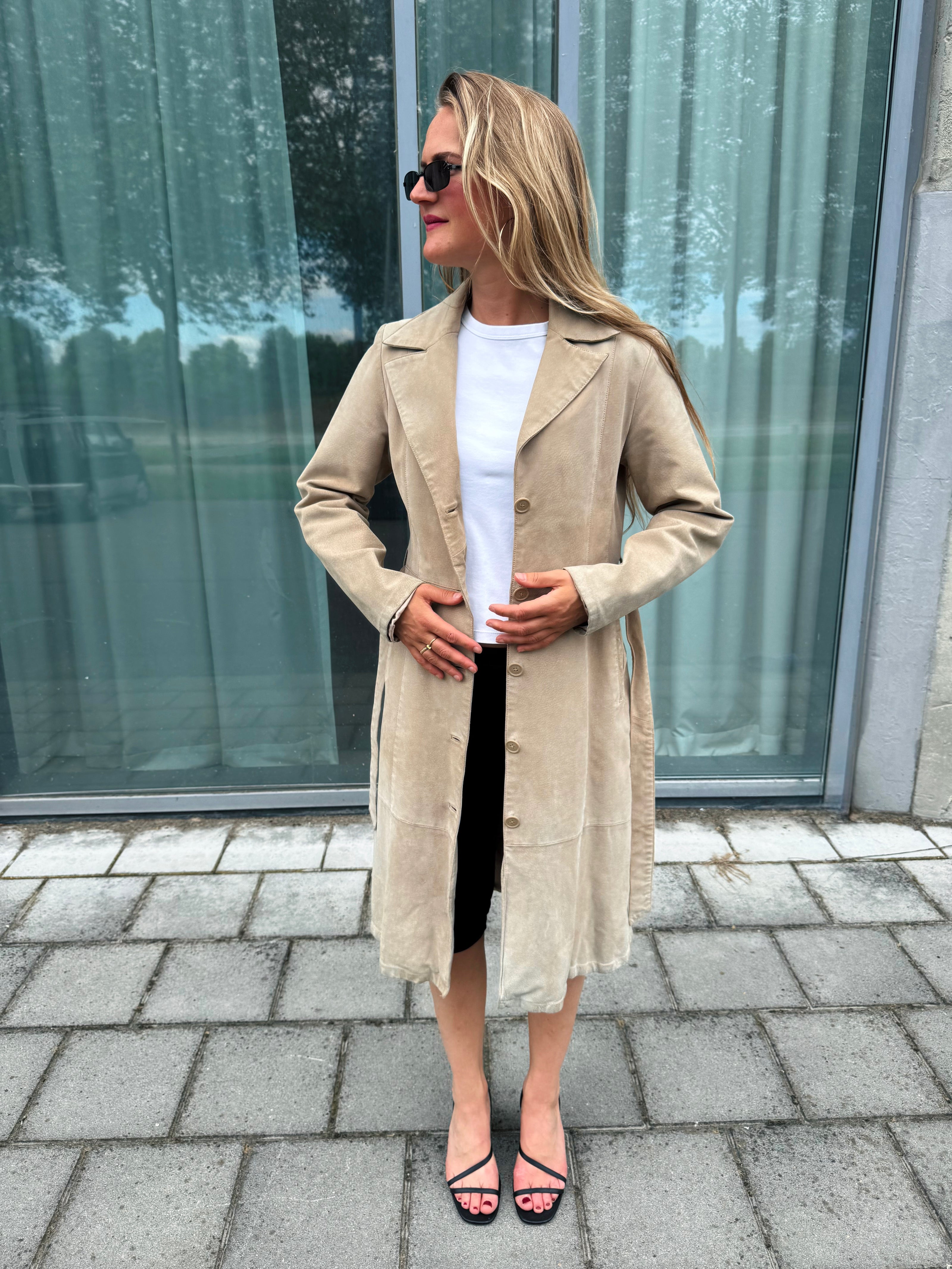 Light Beige Suede Vintage Trenchcoat