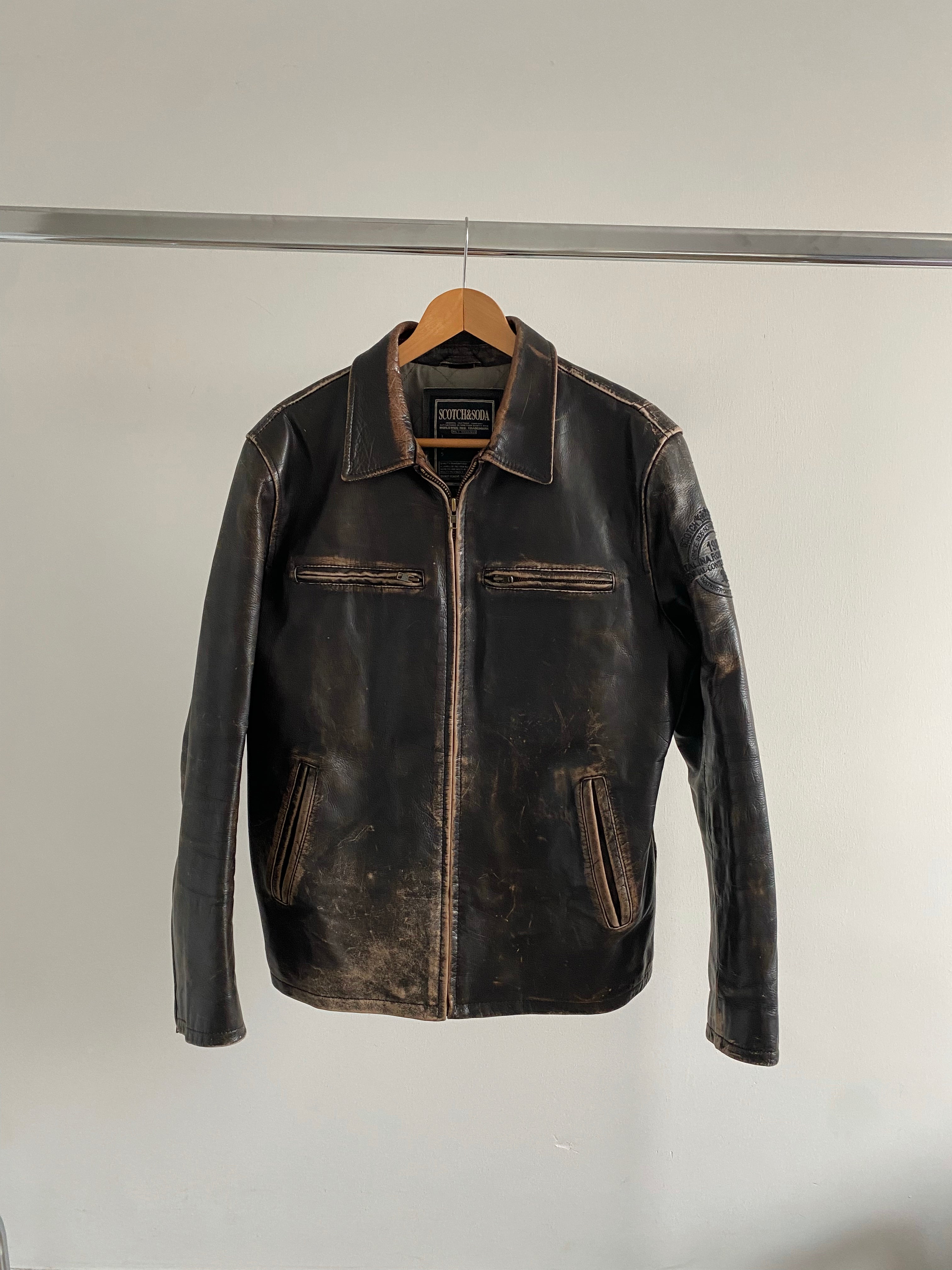 Distressed / Crackled Leather Vintage Jacket