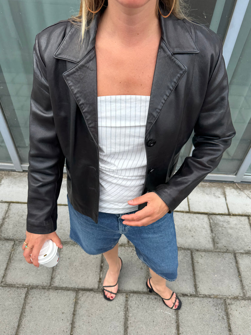 Chic & Short Brown Leather Jacket