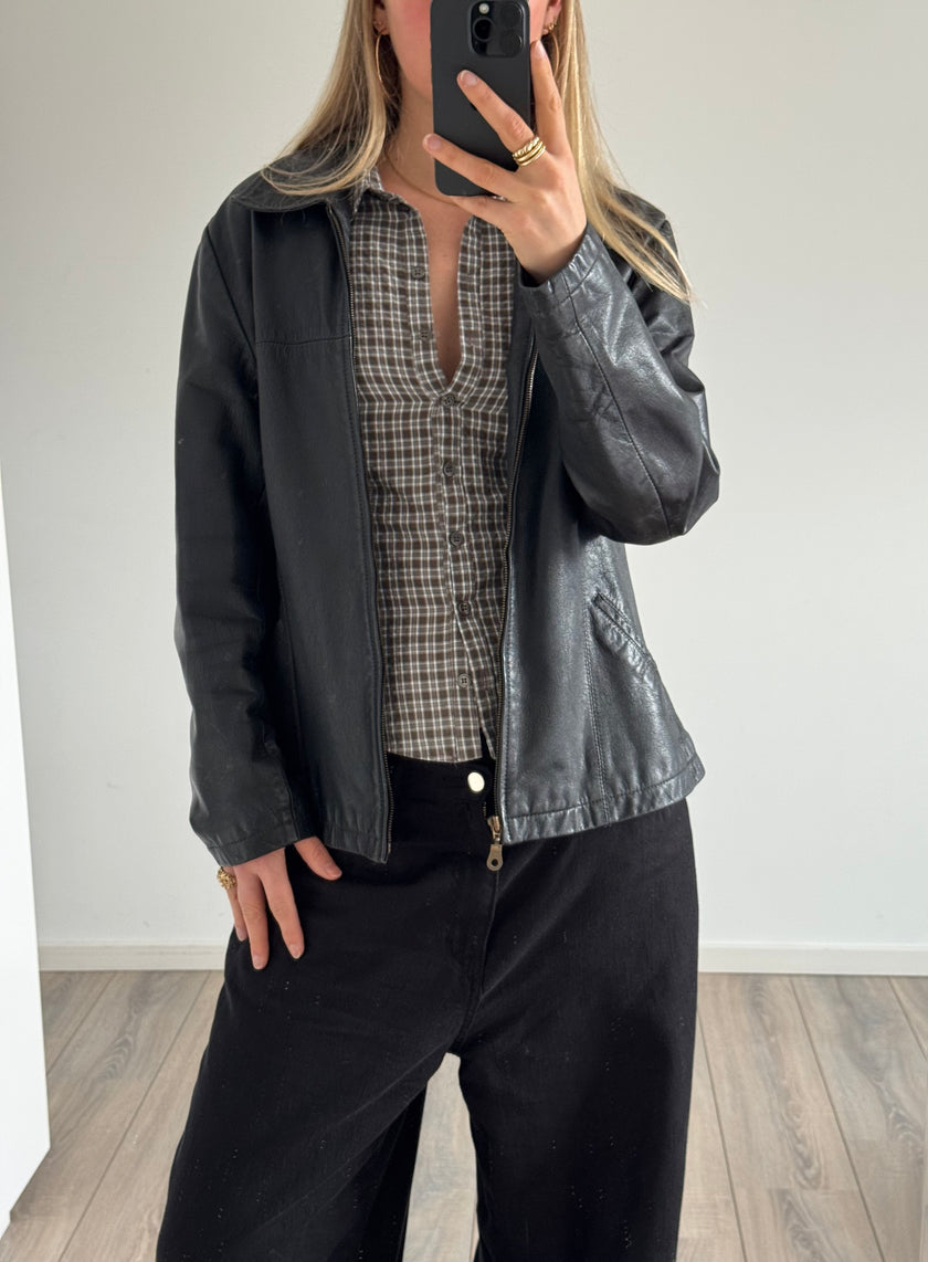 Vintage Fitted Black Leather Jacket