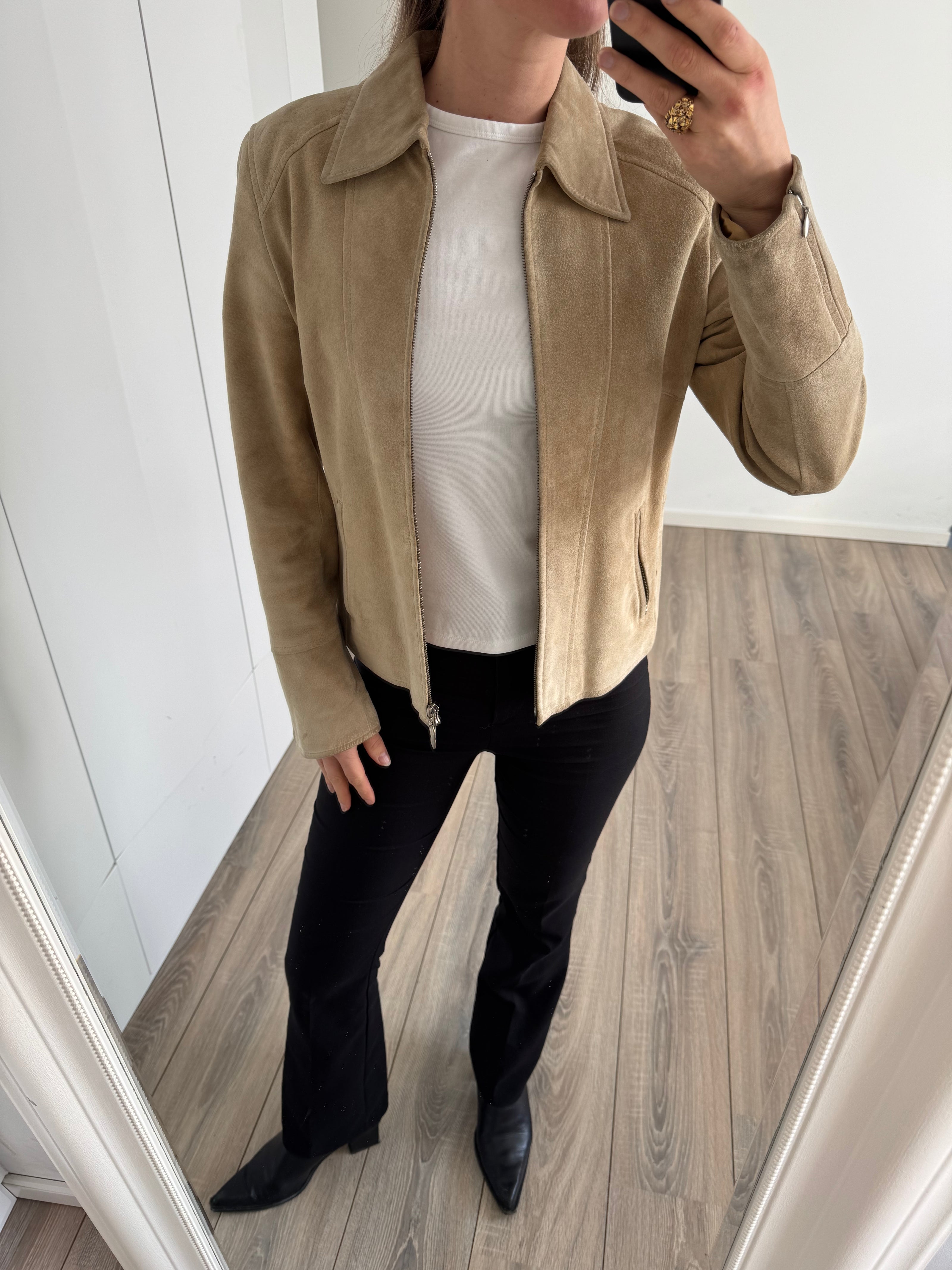 Fitted Beige Suede Vintage Jacket