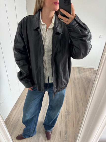 Oversized Black Leather Bomberjacket