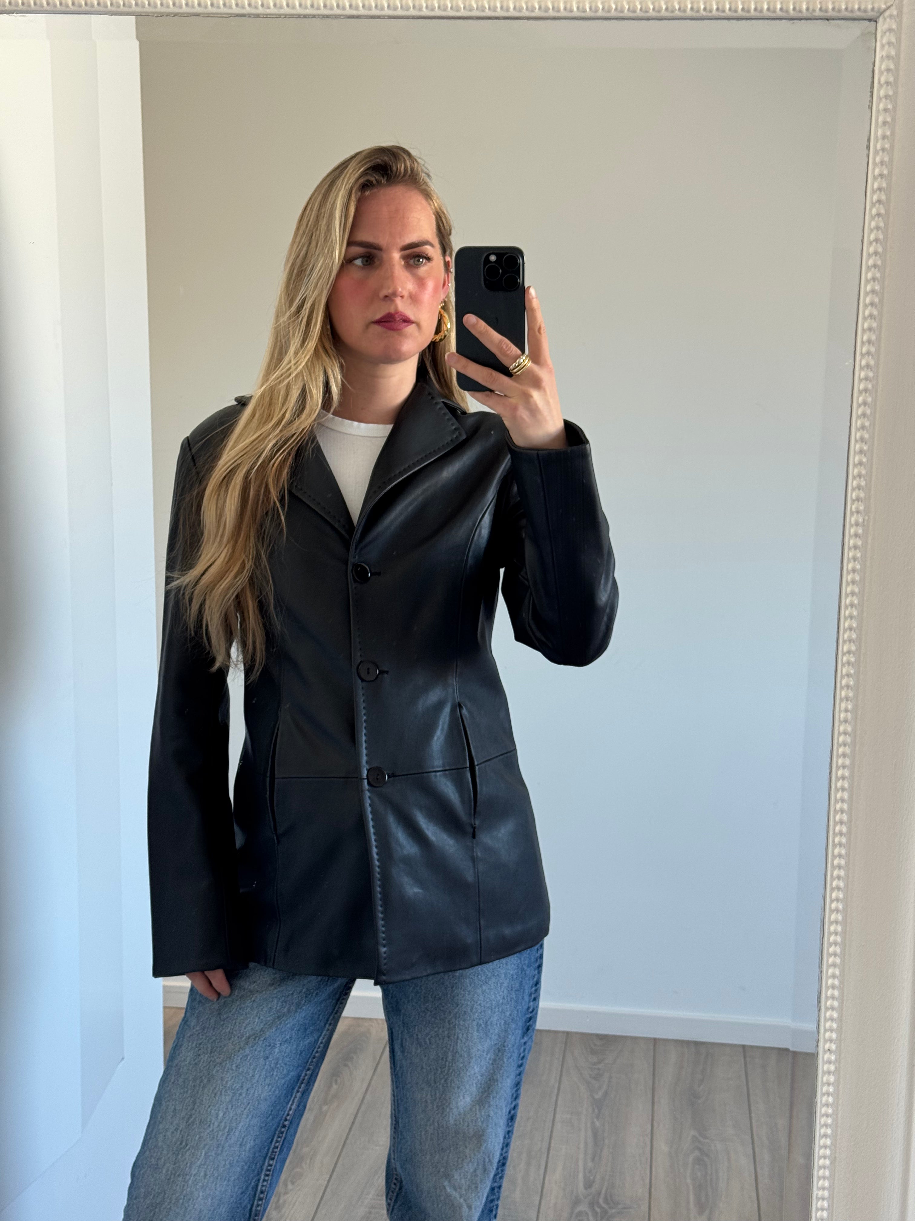 Fitted Black Leather Vintage Jacket